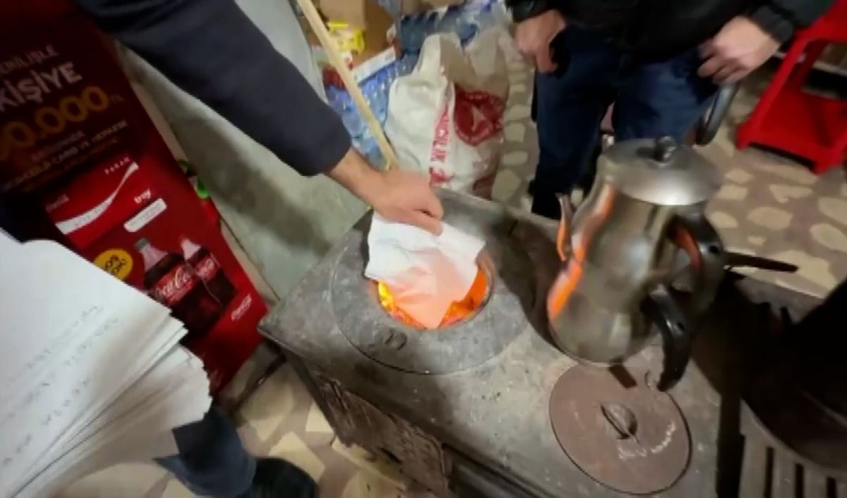 Zara Veresiye Defteri Sobada Yandiayın Perde Arkası Ne Detaylar Deniz Posmelikgazi’de Hizmete Erişim Kolaylaştı Mı Detaylar Deniz Postası’nda! (4)