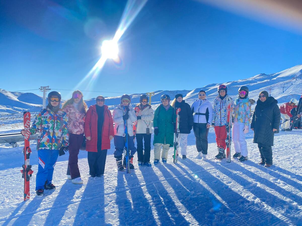 Erciyes'te kadınlar zirveye çıktı