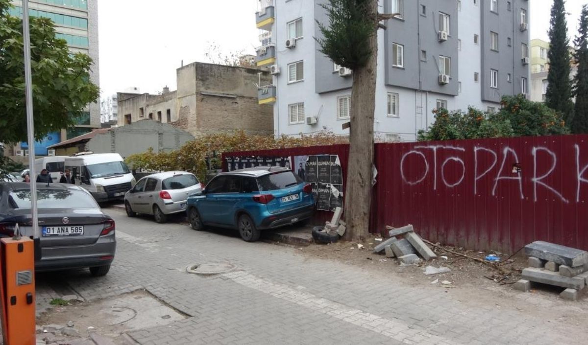 Adana’da 19 Yaşındaki Genç Hayatını Kaybetti (1)