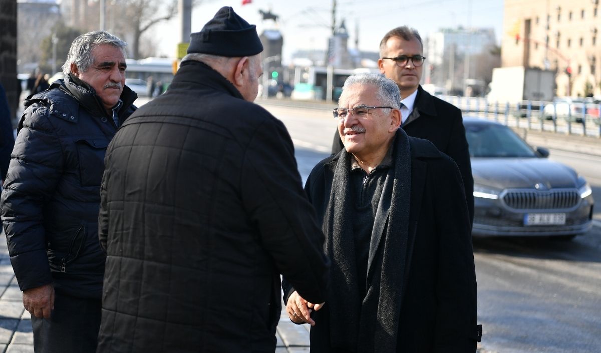 Başkan Büyükkılıç’tan Sivas Caddesi’nde Tatlı Buluşma (3)
