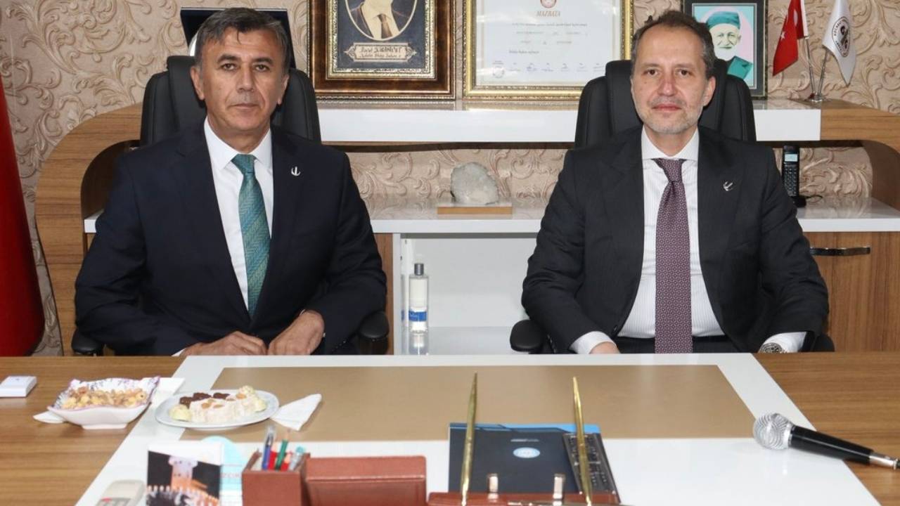 Belediye Başkanı Karadavut Yeniden Refah Partisi'nden Atıldı Ak Parti'ye Geçiyor Iddiası!3