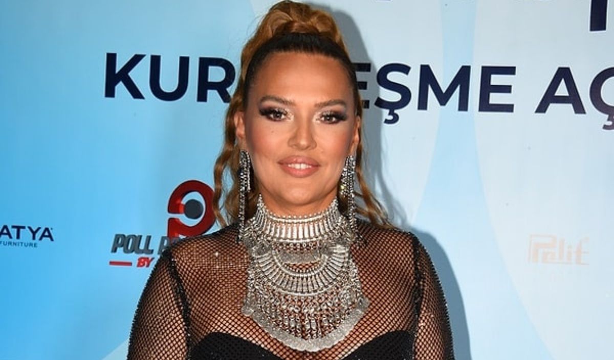 Blok3 Demet Akalın (3)