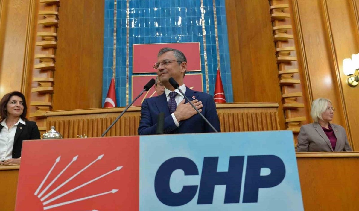 Chp Genel Başkanı Özgür Özel Chp Emeklisine Sahip Çıkıyor (2)
