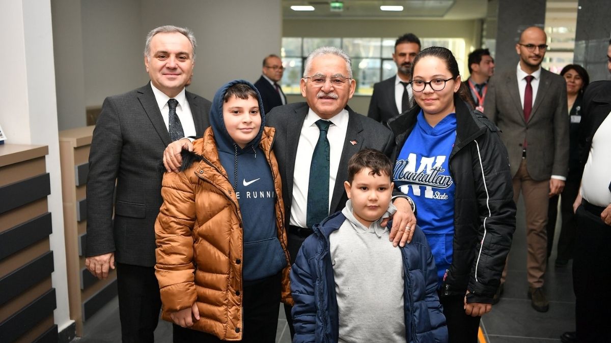 Erciyes Üniversitesi Diş Hekimliği Ek Binası Hasta Kabulüne Başladı (3)