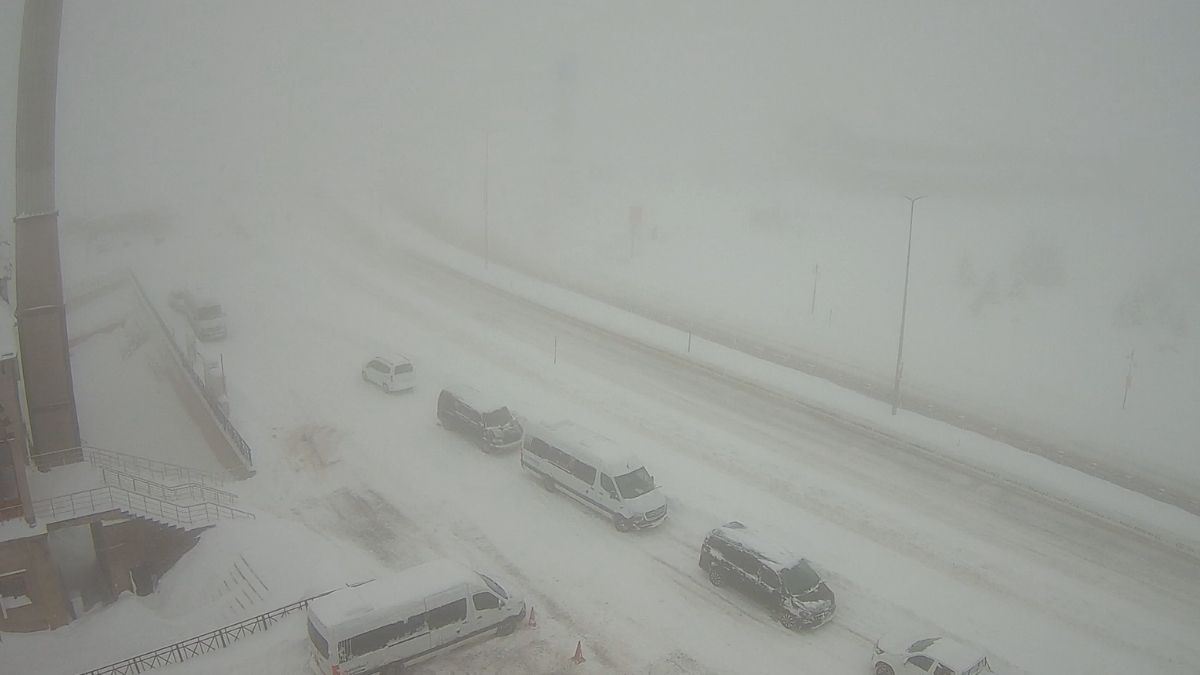 Erciyes’te Kar Kalınlığı Rekor Seviyeye Yaklaştı Erciyes’te Kar Kalınlığı Rekoru Neydi (3)