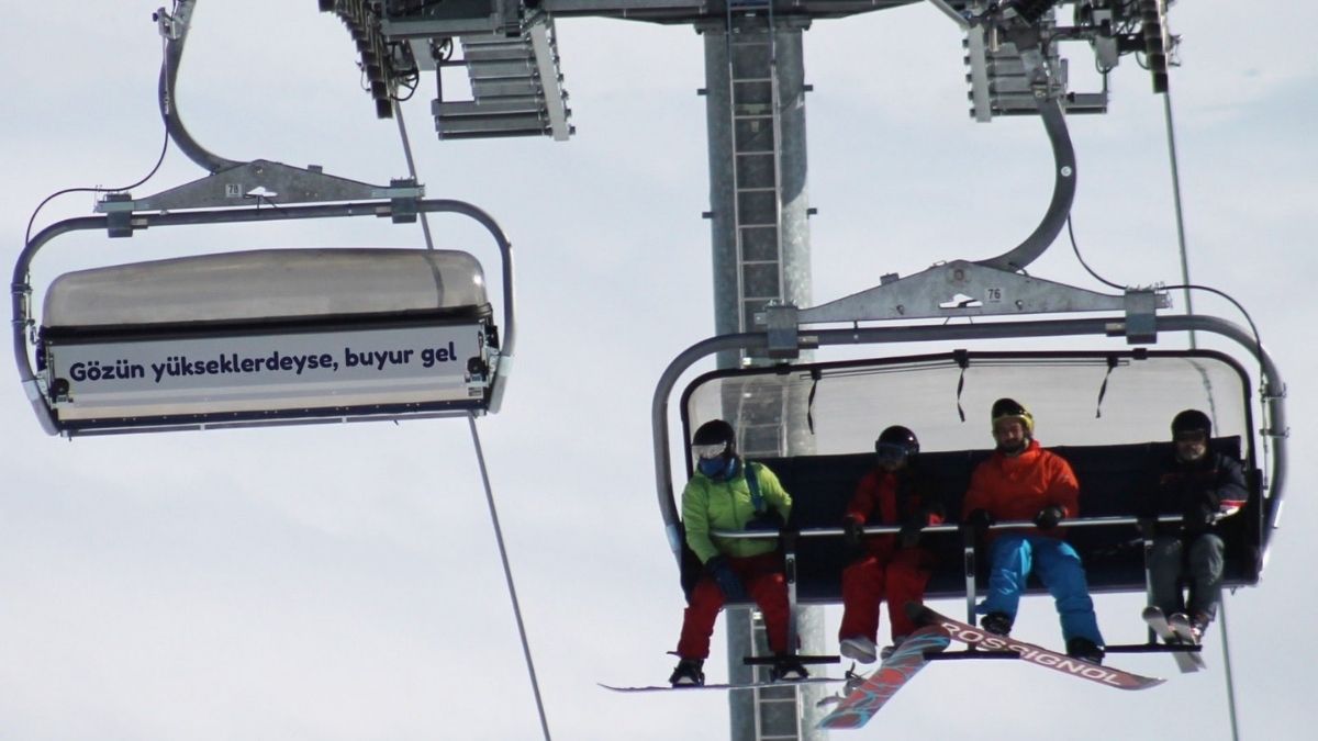 Erciyes’te Teleferik Arkası Yazıları Akımı Başladı (4)