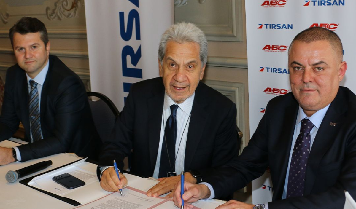 Gkayseri’nin Lojistik Devi Abc Lojistik’ten Dev Hamle 1.100’Üncü Tırsan Teslim Alındı, 300 Araçlık Yeni Anlaşma Kayseri’nin Öncü Lojistik Şirketlerinden Abc Lojistik, Filosundaki 1.100’Üncü Tırsa (2)