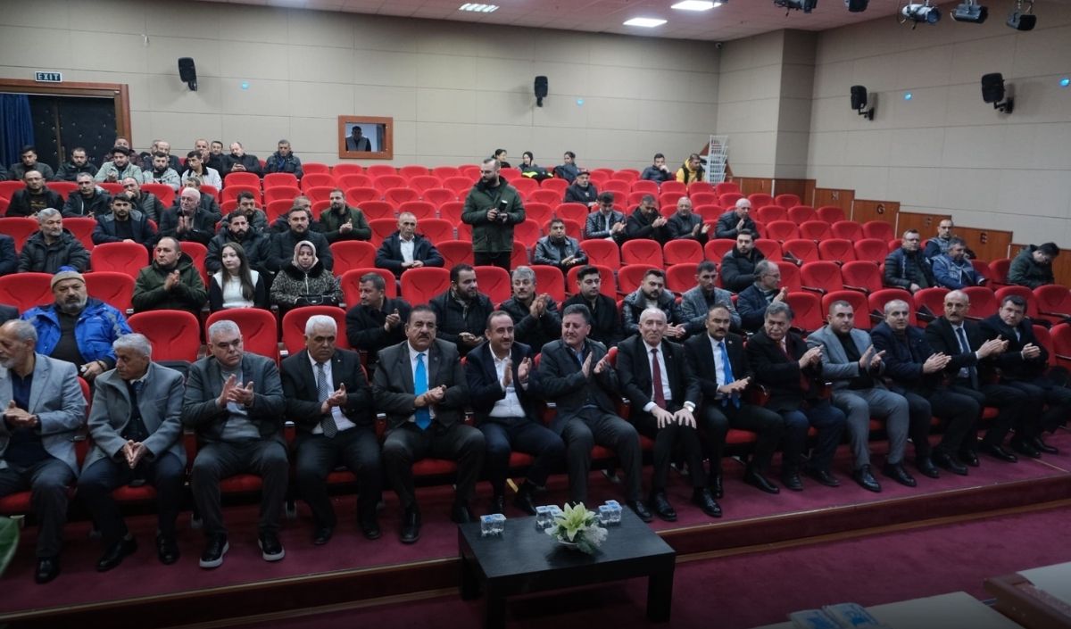 İncesu Şoförler Ve Otomobilciler Odası’nda Seçim Sonuçlandı. Tek Aday Olan Mustafa Büyüköz Yeniden Başkan Seçildi. Genel Kurulda Neler Konuşuldu Detaylar Haberde… Sosyal Medya Paylaşımı (Clickbai (1)