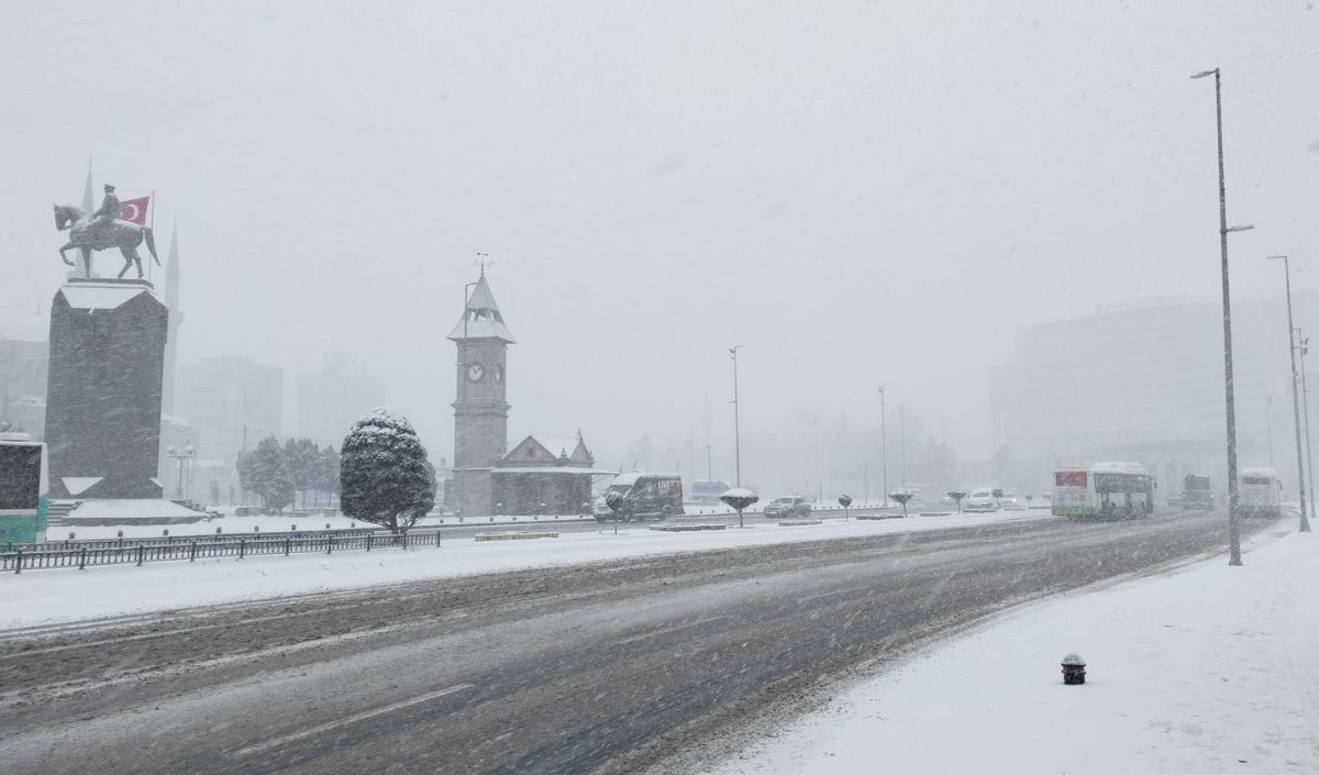 Kayseri, 2026 Yılının Ilk Gününe Karla Uyandı (4)