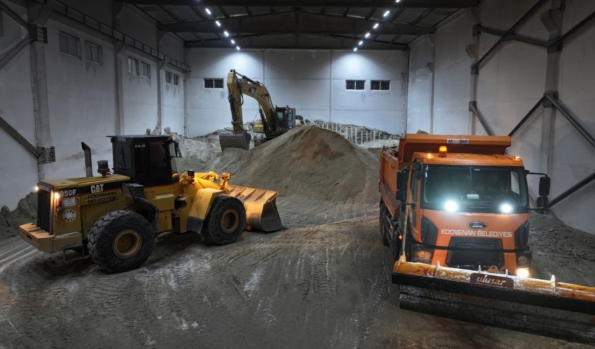 Kayseri Kocasinan’da Karla Mücadele 24 Saat Sürüyor (4)