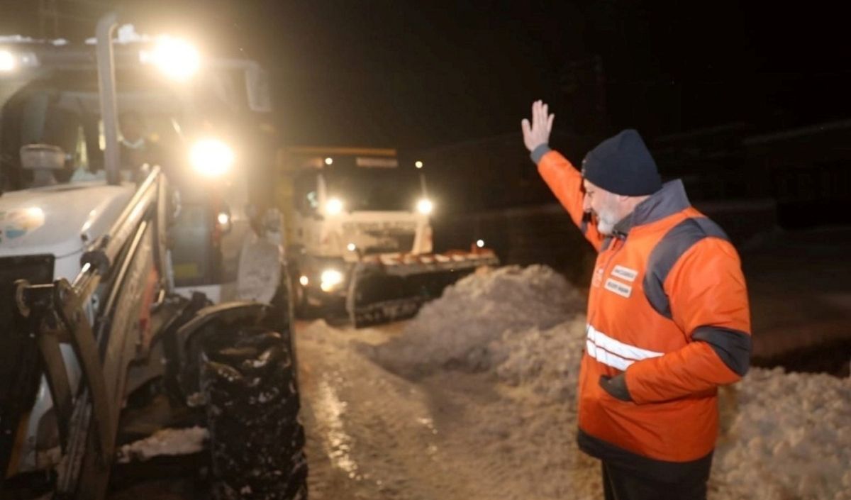 Kayseri Kocasinan’da Karla Mücadele 24 Saat Sürüyor (5)