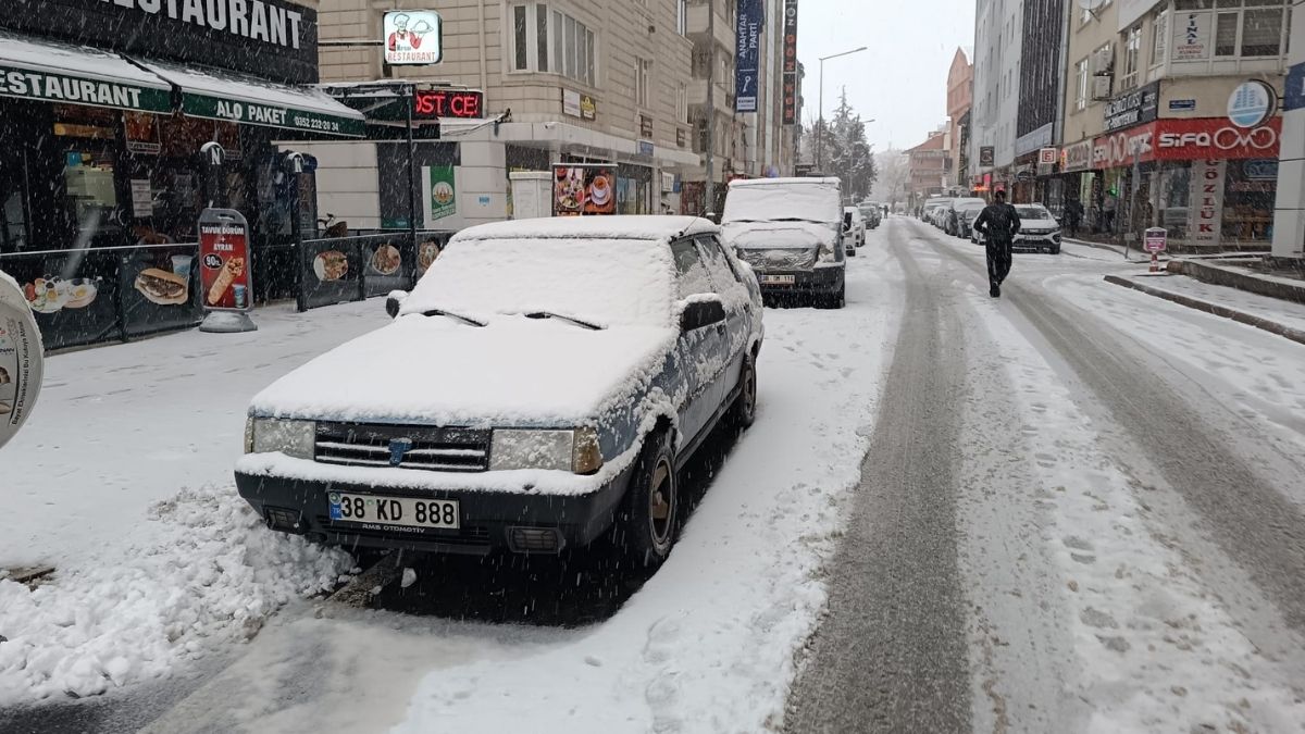Kayseri’de Araç Sahipleri Bunu Yapmadan Sakın Yola Çıkmayın (4)