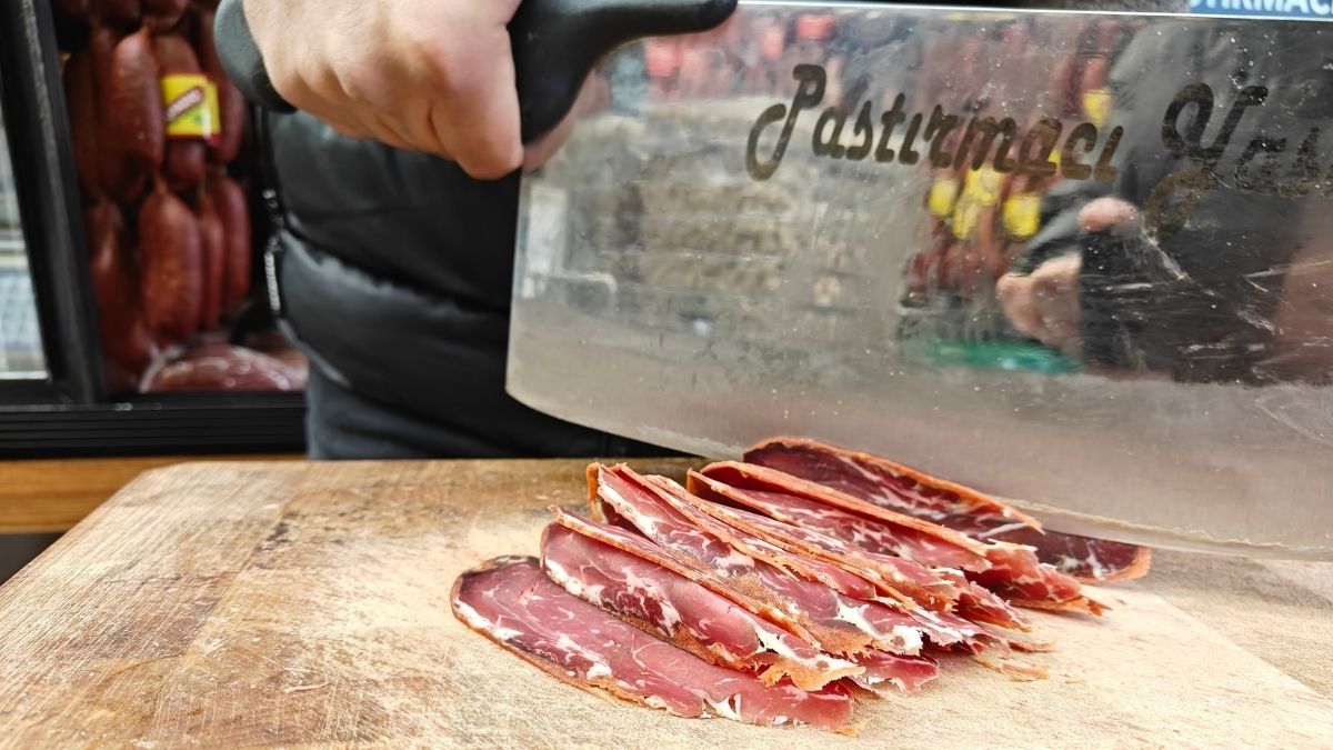 Kayseride Bir Dilim Pastırma Kaç Lira (4)