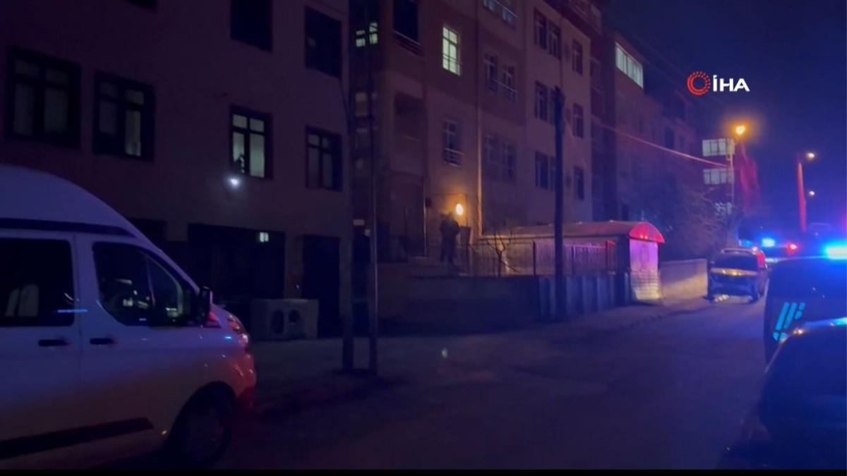 Kayseri’de Bir Kadın Tartıştığı Erkek Arkadaşını Banyoda Katletti!4