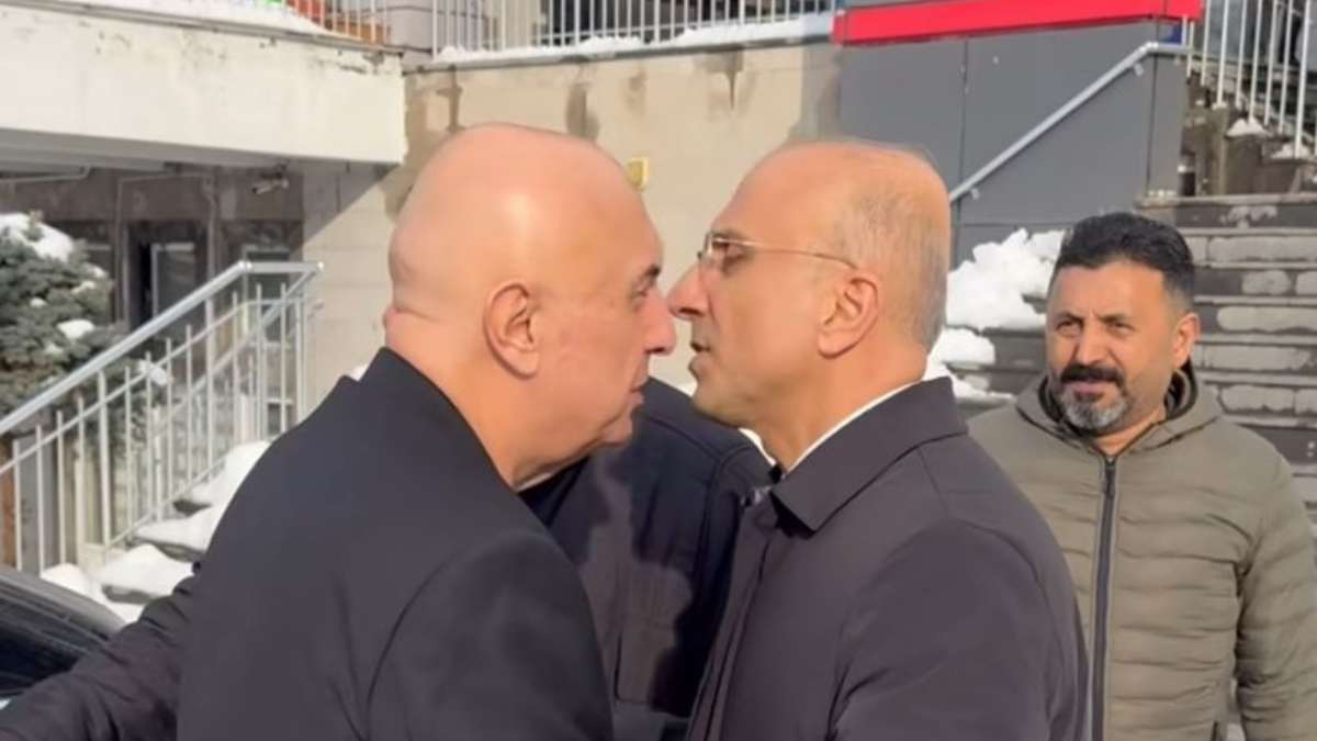 Kayseri’de Chp Alevi Gerilimi Büyüyor! Chp Meclis Heyeti Cemevinde (4)