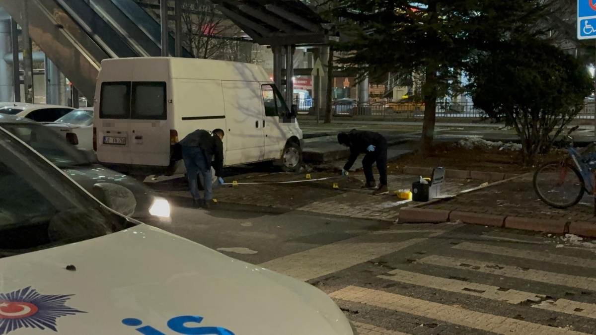 Kayseri'de Kıyafet Tartışması Kanlı Bitti 3 Yaralı!3