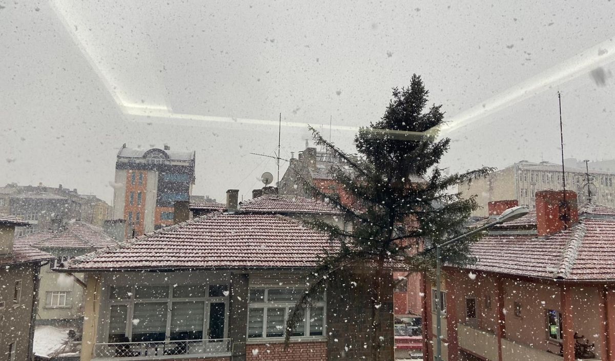 Kayseri’de Soğuk Alarmı! Sıcaklık 15 Dereceye Düşecek (4)