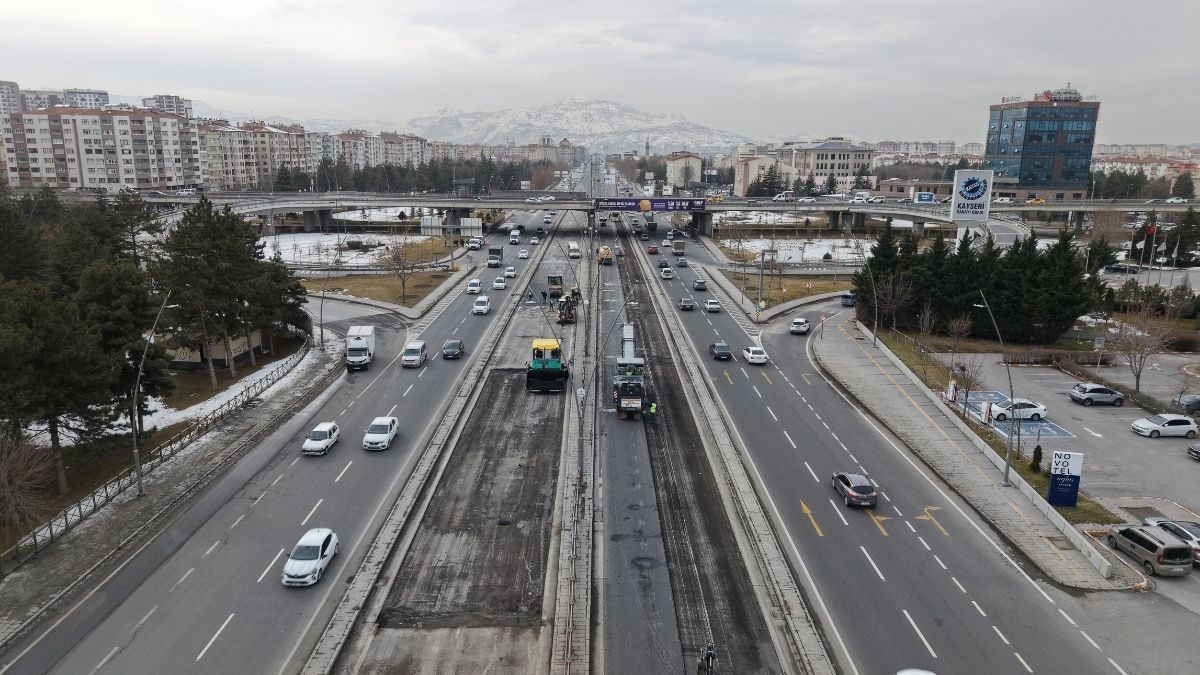 Kayseri’de Tartışmalara Neden Olan O Bulvarda Yol Yapım Çalışması Tamamlandı (3)
