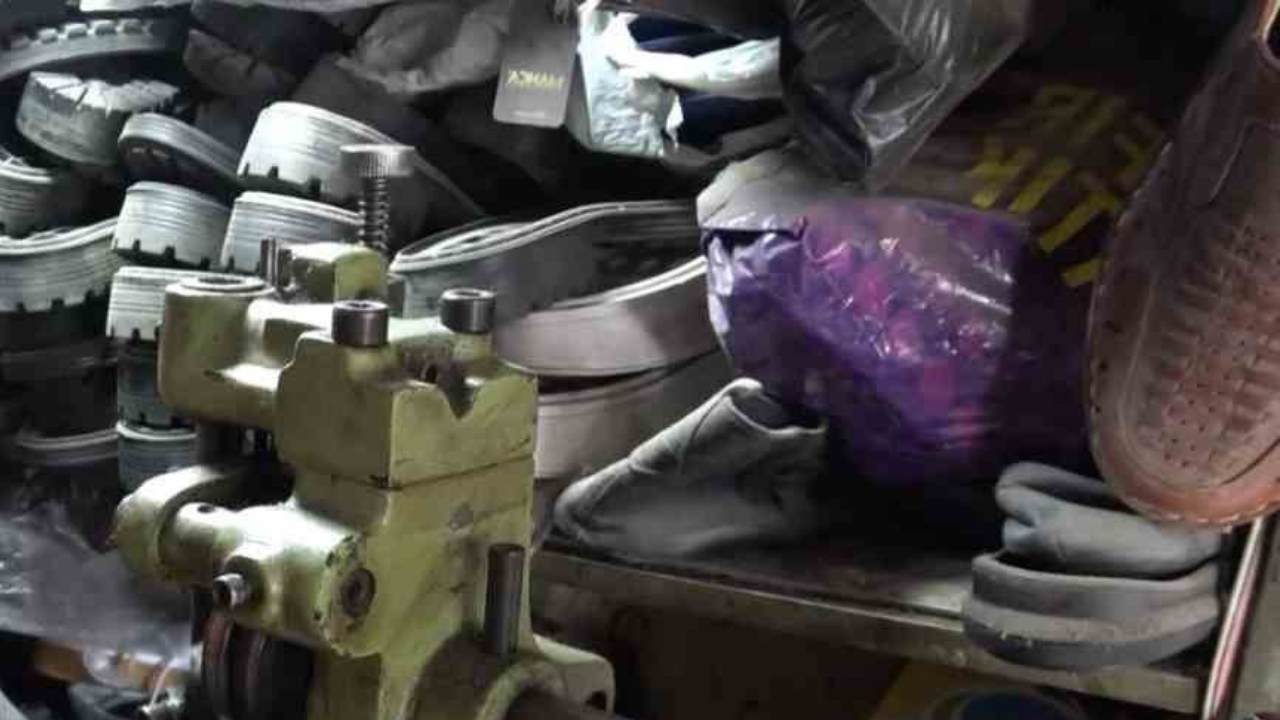 Kayseri’de Vatandaş Isyan Etti Fiyatlar Arttı Ayakkabı Kalitesi Düştü!36