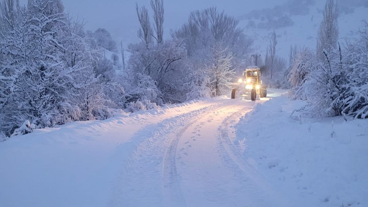 Kayseri’de Yollar Açık Mı Kar Yağışı Sonrası Hangi Yollar Kapalı (7)