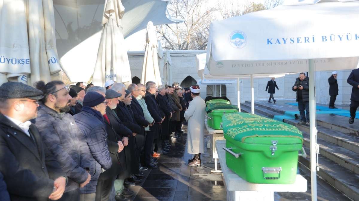 Kayserili Başkan Ahmet Taş Son Yolculuğuna Uğurlandı! (4)