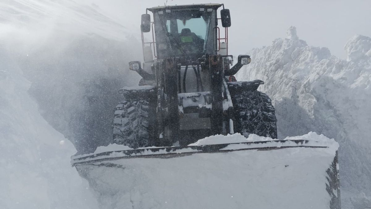 Kayseri’nin Pınarbaşı Ilçesinde Kar Kalınlığı 1 Metreyi Aştı (3)