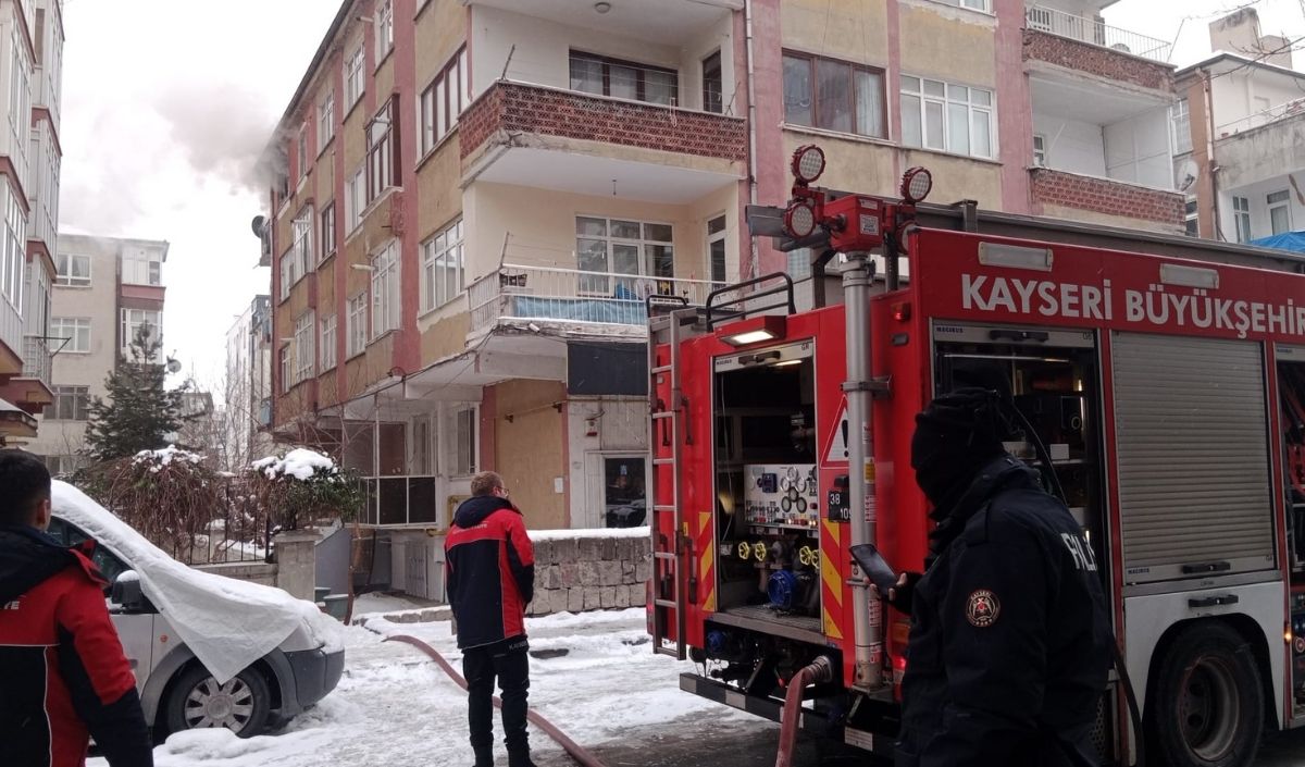 Kılıçarslan'da Ev Yandı (2)