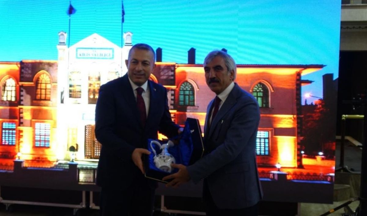 Kilisvalisiatandıkayserilitahirşahin (2)