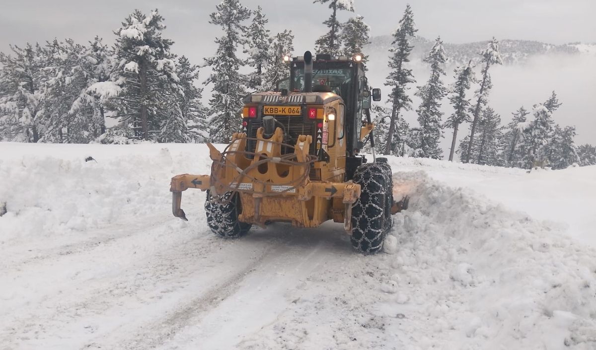 Kırsal Mahalle Yolu Kayseri̇ Yollar Açildi (4)