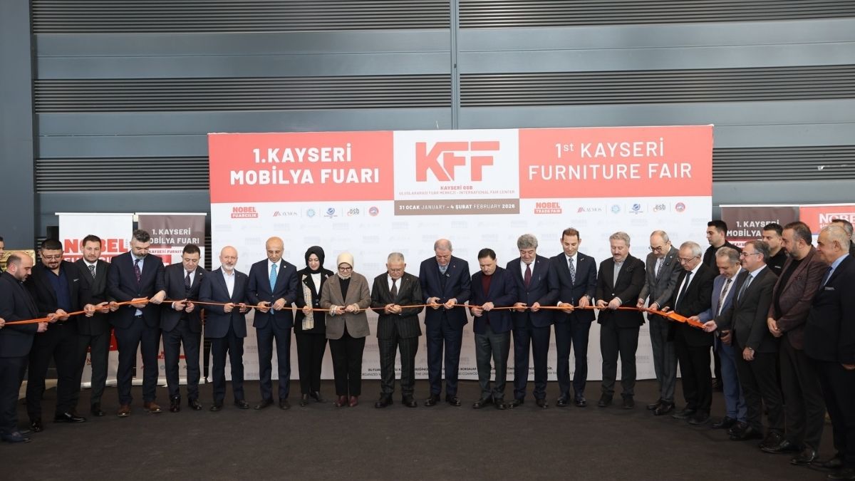 Mobilya’nın Başkenti Kayseri’ye Bu Açılış Hiç Yakışmadı! Kaymos Geçer Not Alamadı (4)