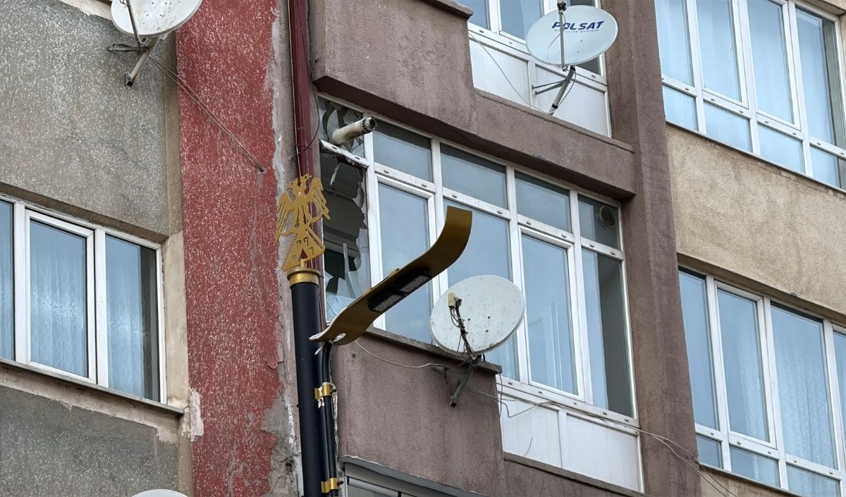 Sivas’ta Kombi Patladı, Apartmanda Panik Yaşand