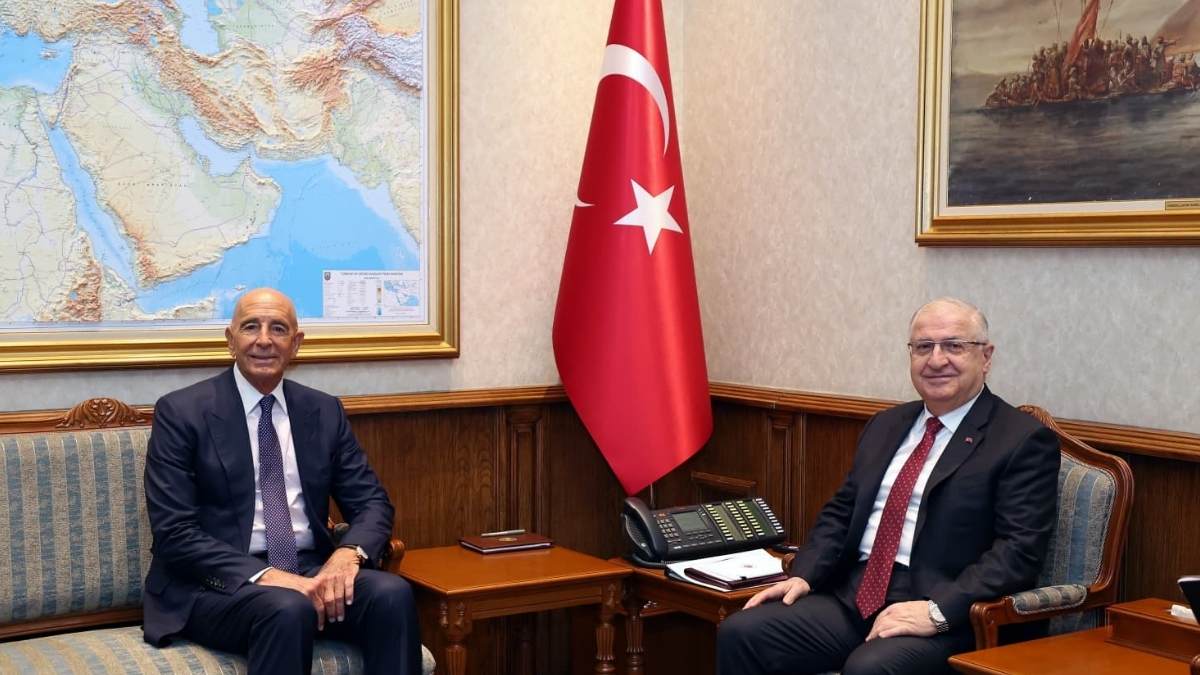 Sosyal Medyada Deprem Bakan Güler'in Paylaştığı Fotoğraflar Gündeme Oturdu!6