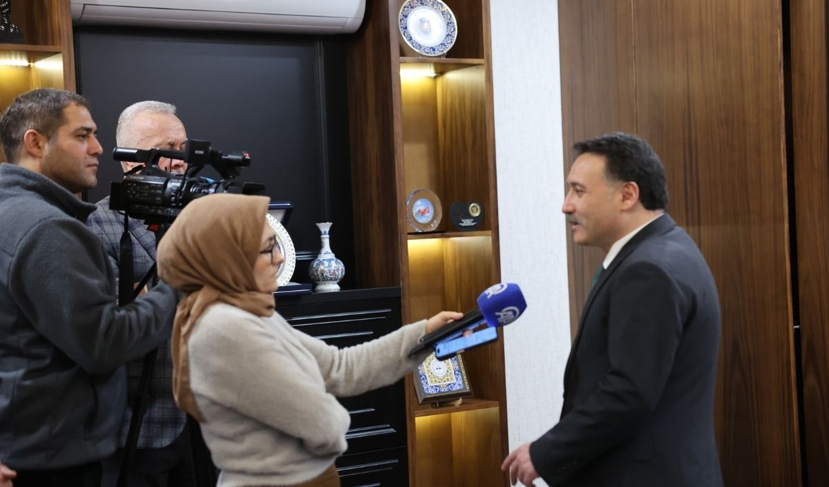 V A L İ G Ö K M E N Ç İ Ç E K A A Y I L I N K A R E L E R İ O Y L A M A S I