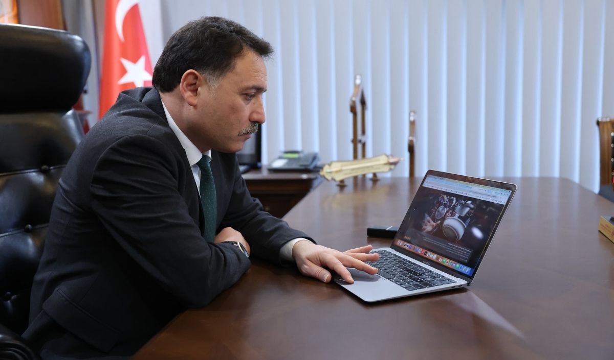 Vali̇gökmençi̇çekaayilinkareleri̇oylamasi (1)