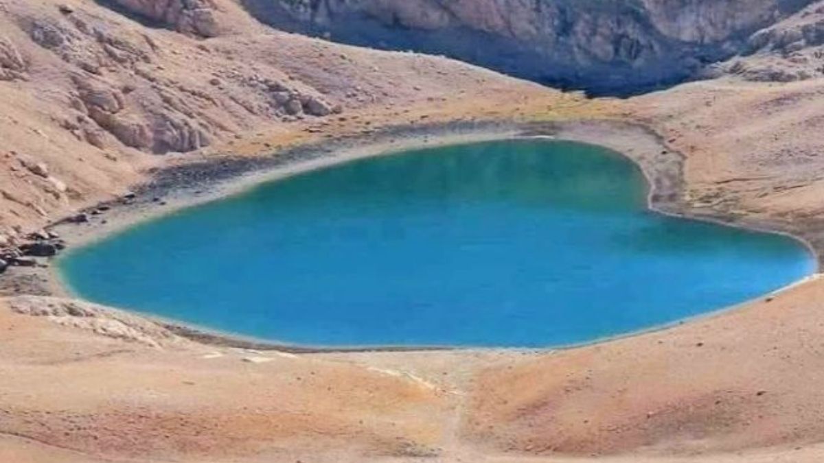 Yahyalı Aygır Gölü Kalpli Göl (3)