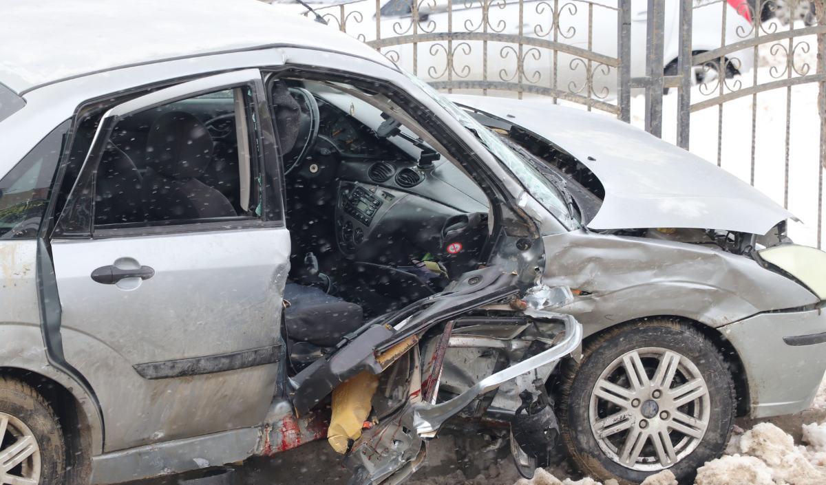 Yozgat’ta Atatürk Yolu Sanayi Sitesi Kavşağı’nda Iki Otomobil Çarpıştı. Kazada 2 Sürücü Yaralanarak Yozgat Şehir Hastanesi’ne Kaldırıldı. Yol Bir Süre Trafiğe Kapandı. Detaylar Haberin Devamında.
