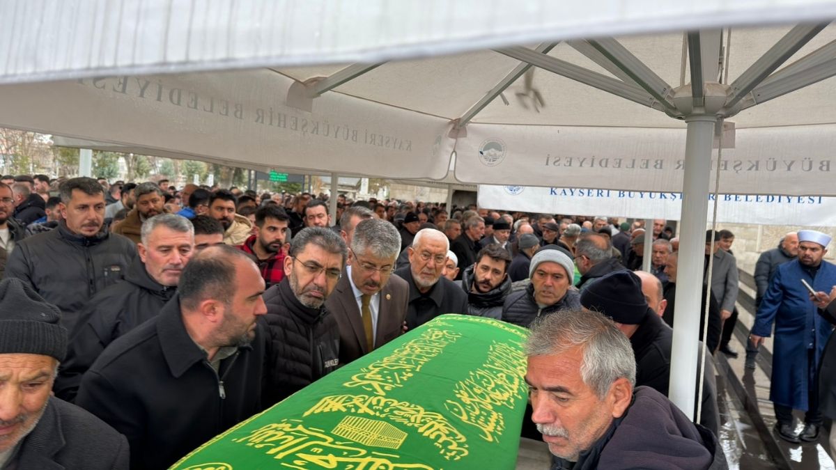 41 Yaşında Hayatını Kaybeden Melikgazi Eski Meclis Üyesi Toprağa Verildi (5)