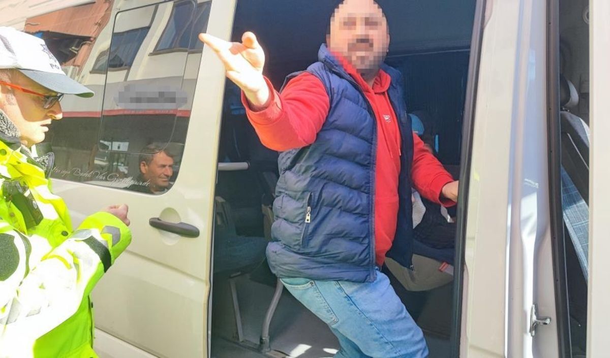 Adana’da Trafik Cezası Yiyen Sürücü Polisi Tehdit Etti (3)