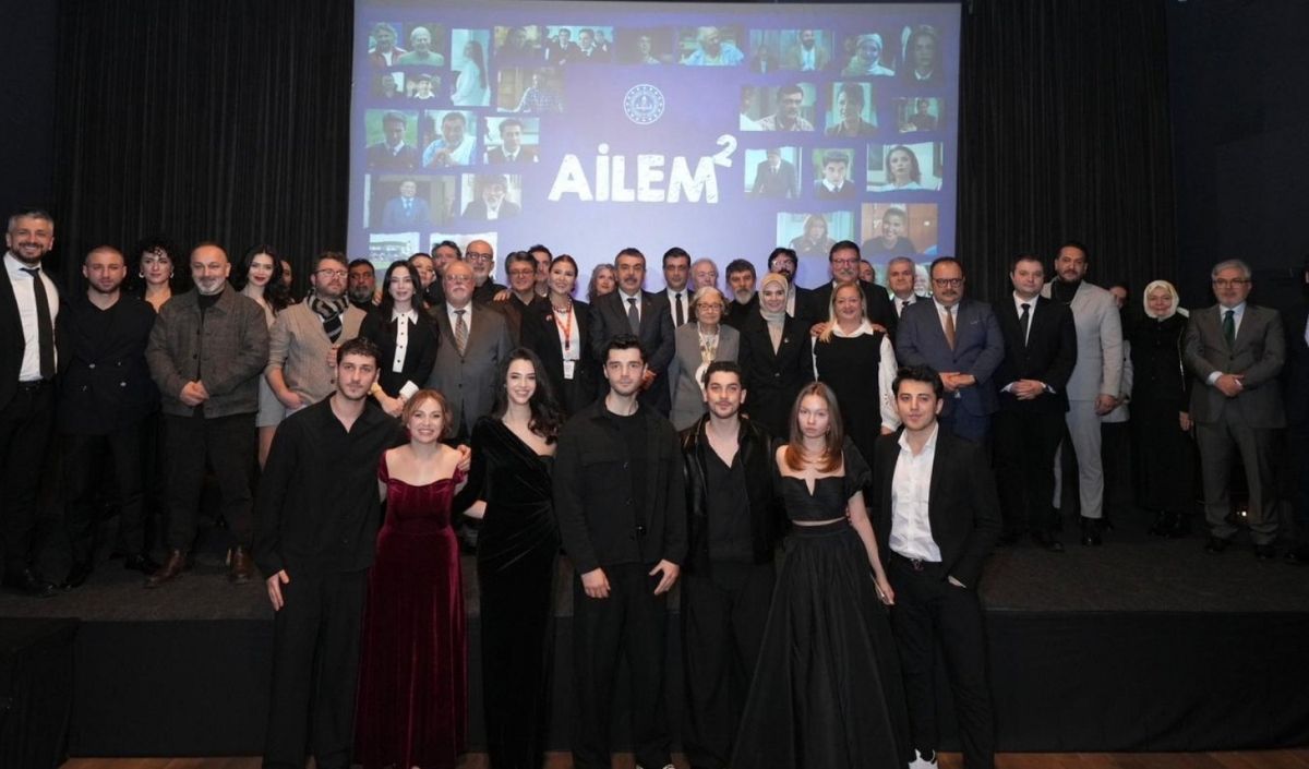 Ailem Dizisinin 2. Sezonu Büyük Ilgiyle Tanıtıldı (1)