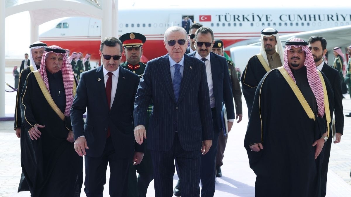 Cb Erdoğandan Riyad Çıkarması (1)