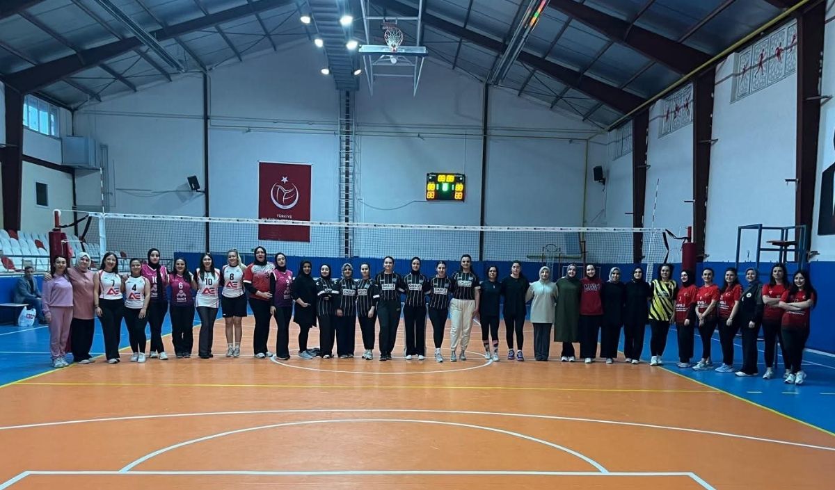 Develi Voleybol Turnuvası (2)