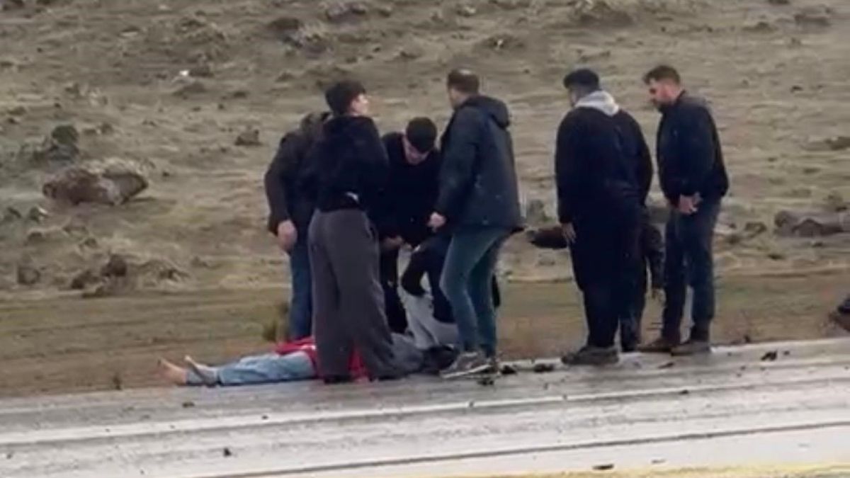 Develide Direğe Çarpan Otomobil Kağıt Gibi Katland (4)