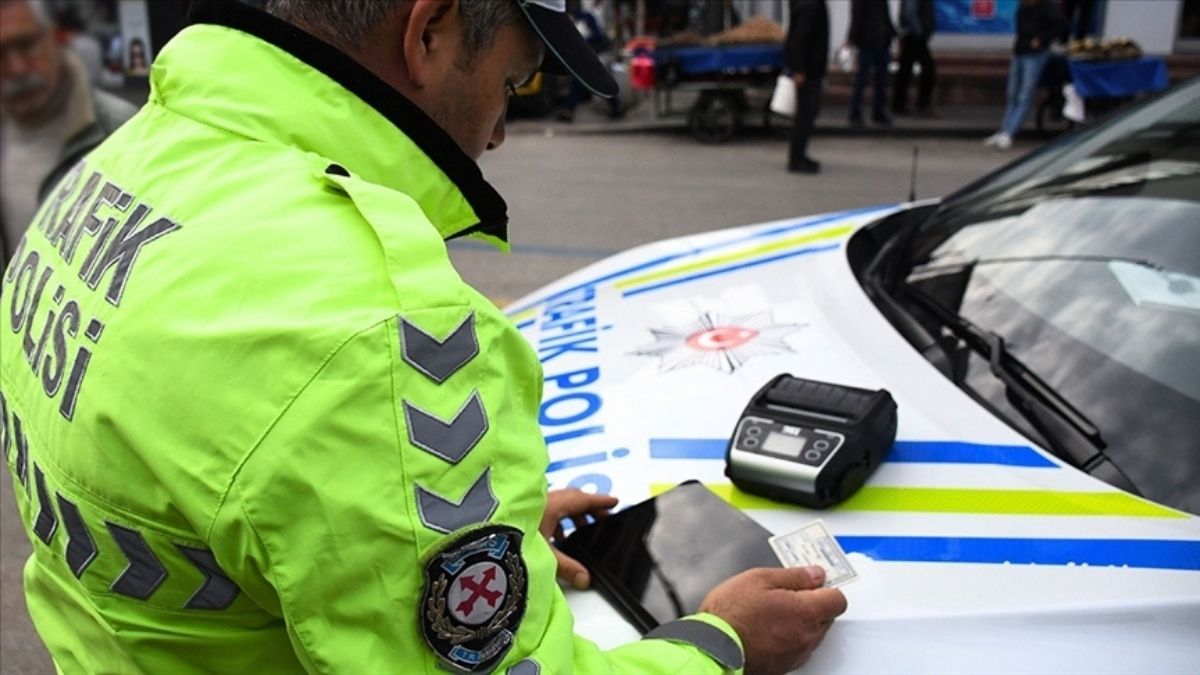 Ehliyetsiz Araç Kullanma