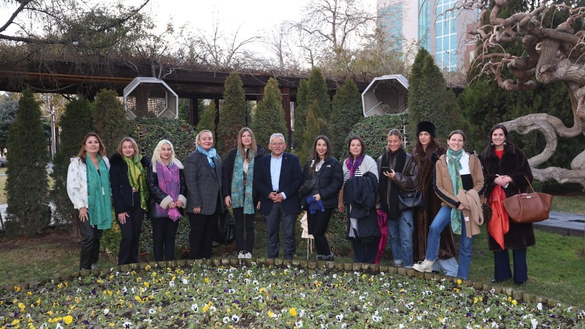 Erciyes Kayak Merkezi Paris Podyumuna Çıktı! (4)