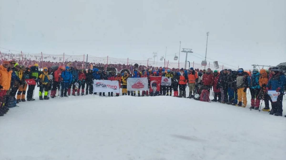 Erciyes Zirve Için Yola Çıktılar 3 Bin 600 Metrede Kaldılar! (4)