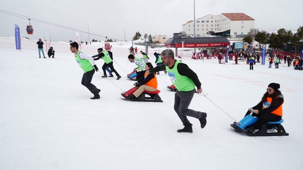 Erciyes’te Pistler Kapalı Kış Festivali Ve Sevgililer Günü Yarışı Iptal Mi (3)