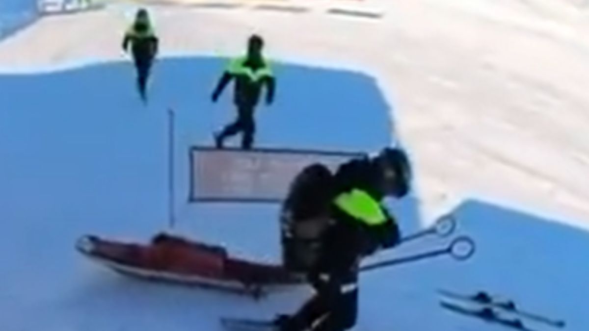 Erciyes’te Pistte Panik Anları! Yaralıya Müdahale Saniye Saniye Kayıt Altındaydı (3)