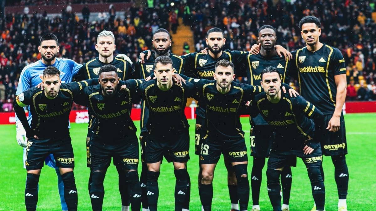 Galatasaray Kayserispor Maçında Tartışılan Pozisyon Yorum (4)