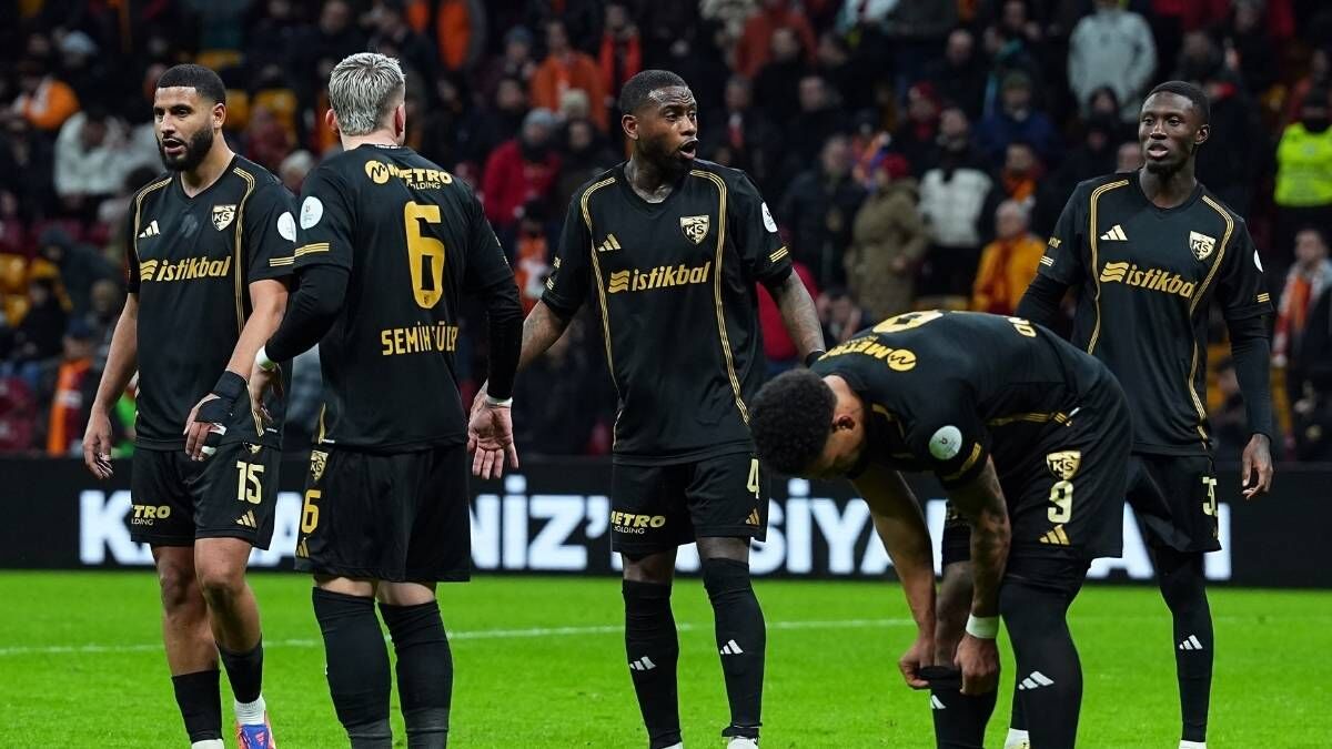 Galatasaray Kayserispor4 Maç Özeti Izle (2)