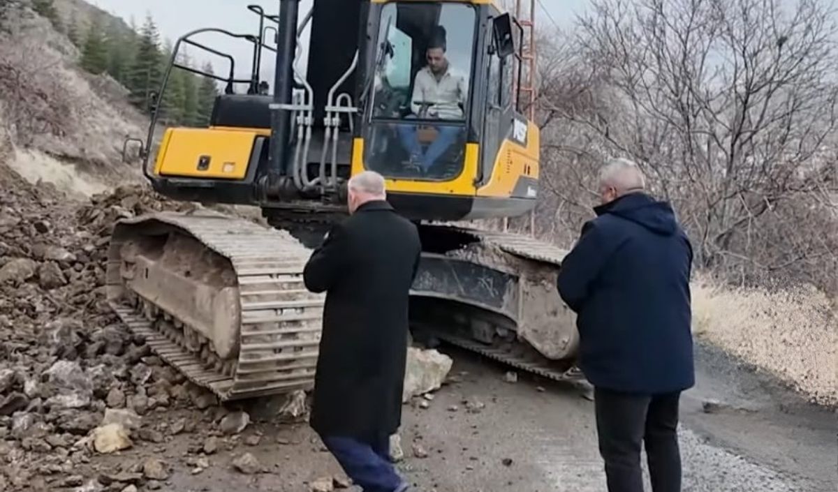 yahyalı da yol çalışmaları